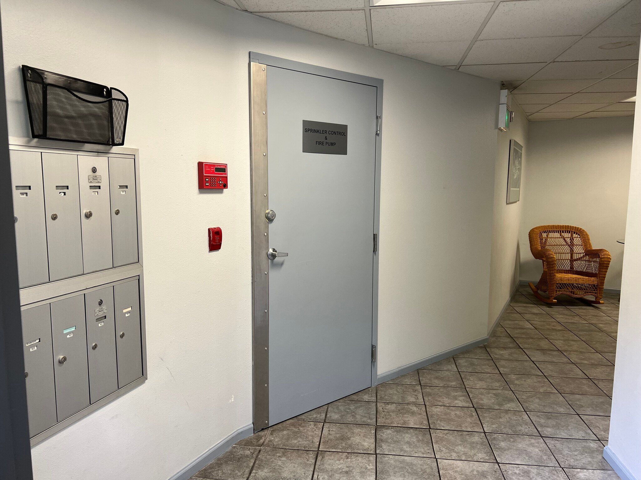 Building Photo - 559 McGraw St