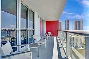 Building Photo - 2602 E Hallandale Beach Blvd
