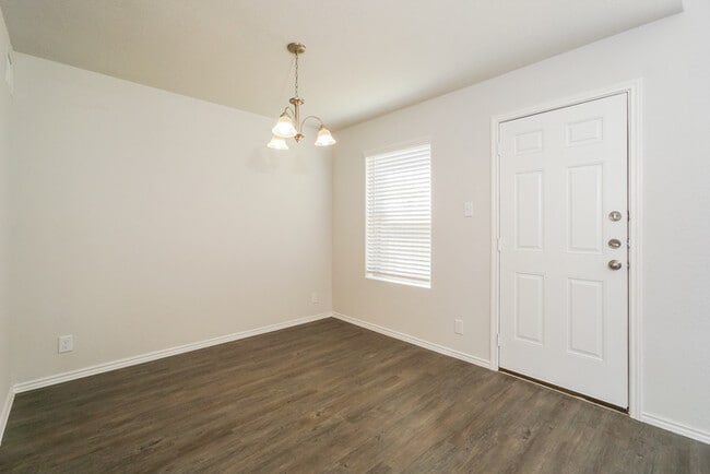 Building Photo - 2358 Dry Moss Way