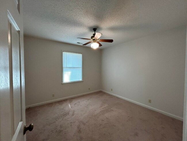 Building Photo - 1145 Peppercorn Ln