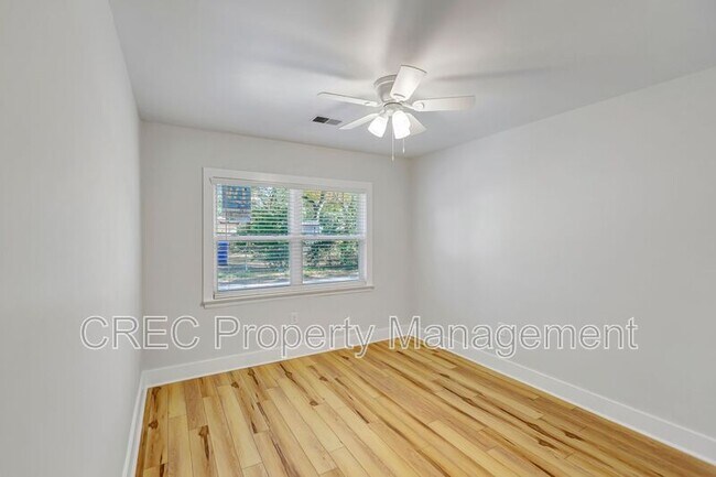 Building Photo - 1757 Skinner Ave