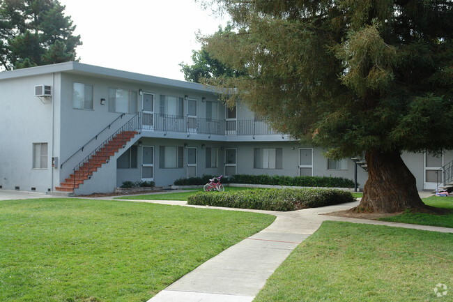 Building Photo - Willow Ranch