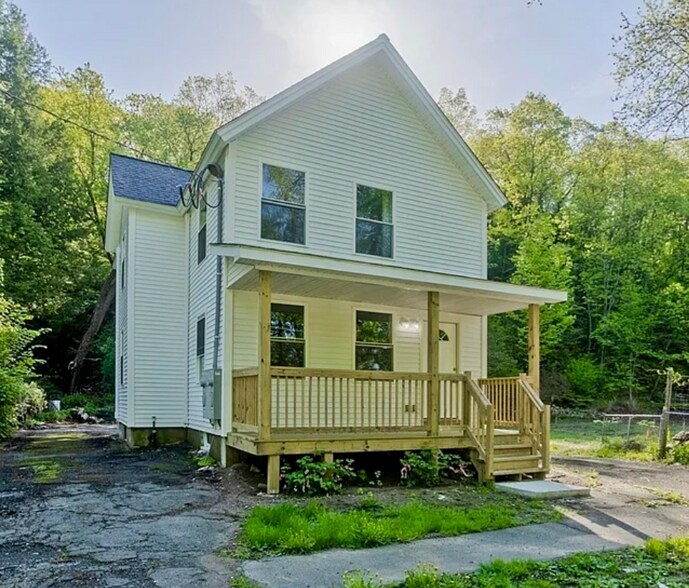 Primary Photo - 231 Hope St