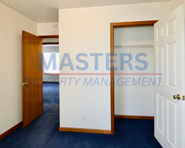 Building Photo - 2242 Kent St