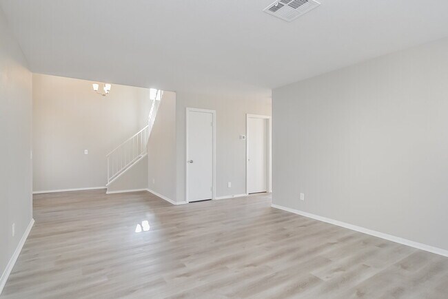 Building Photo - 2929 Deep Creek Ln