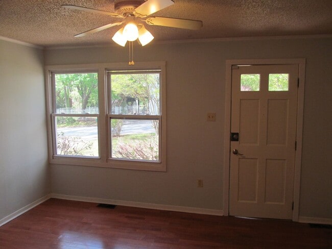 Building Photo - Ardmore Location