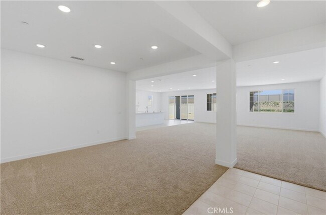 Building Photo - 11647 Saddleback Dr