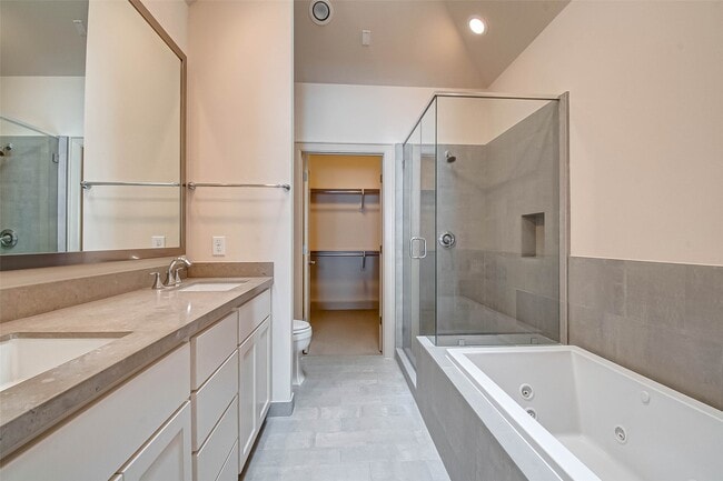 Building Photo - 4031 Bellefontaine St