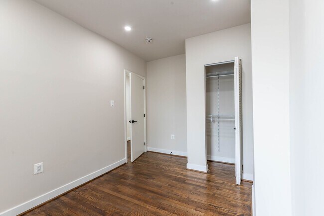 Building Photo - Brand New 3 BD Rowhome