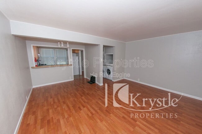 Building Photo - 7 Rodgers St