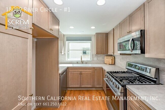 Building Photo - 18009 River Cir