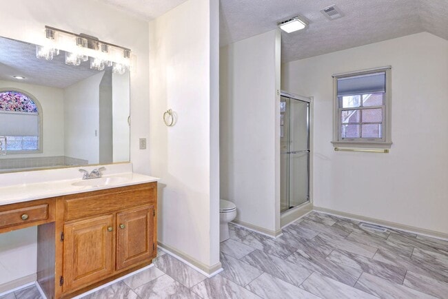 Building Photo - 411 Willards Way
