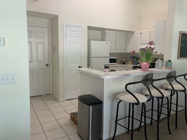 kitchen - 10000 SW 52nd Ave