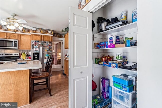 Building Photo - 10902 Valley Brook Dr
