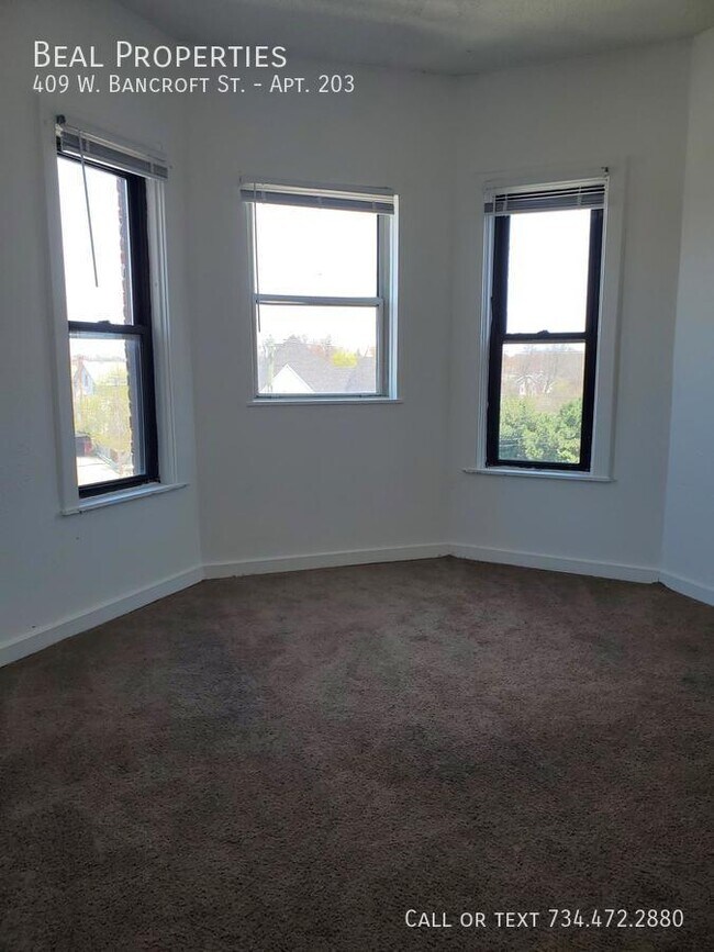 Building Photo - 409 W Bancroft St