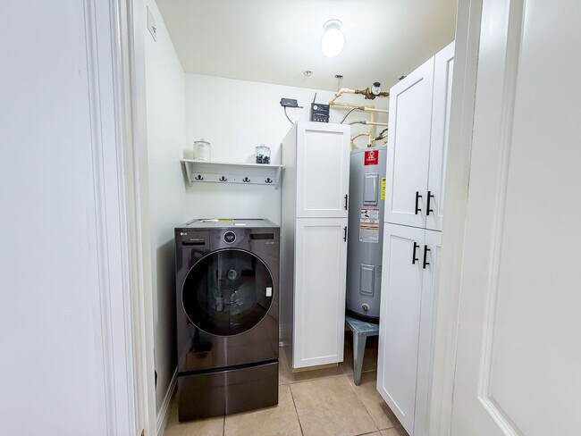 Building Photo - 4050 Marriott Dr