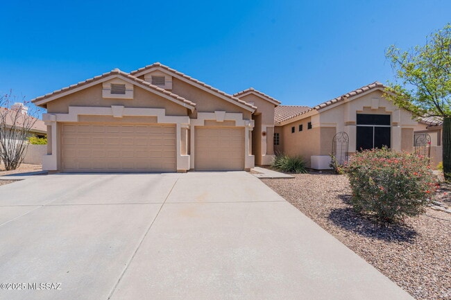 Building Photo - 11372 N Twin Spur Ct