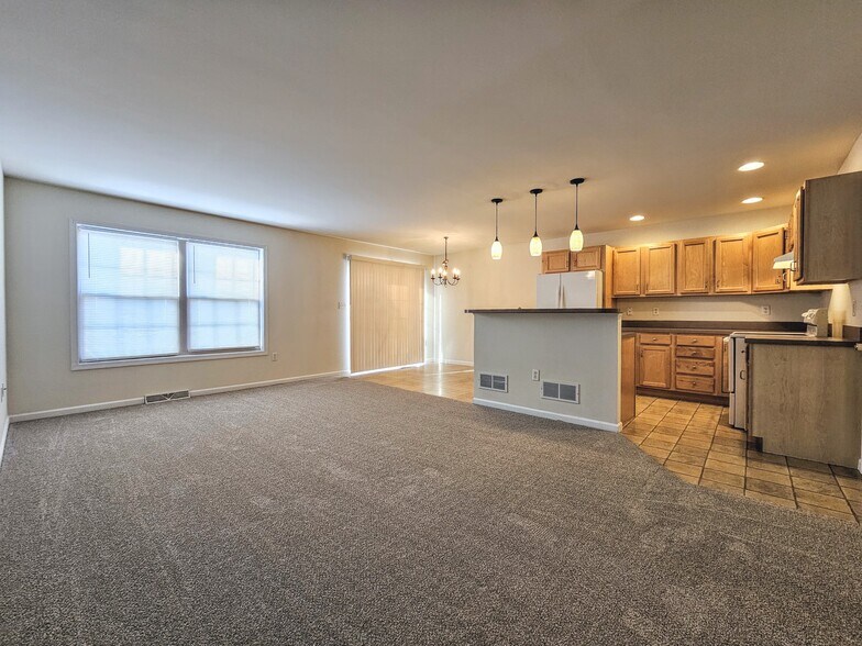 Building Photo - 157 Marble Ave