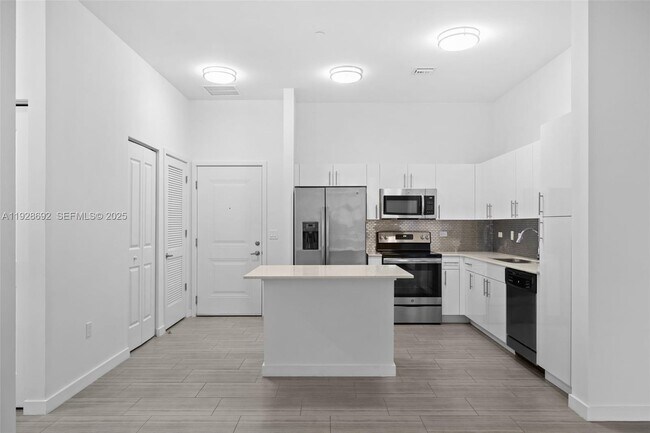 Building Photo - 1776 Polk St