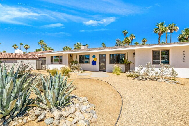 Building Photo - 45654 Verba Santa Dr