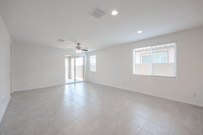 Building Photo - Alamar Subdivision 5 Bedroom Home For RENT!