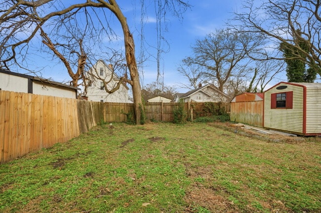 Building Photo - FULLY REMODELED 2 BED, 1.5 BATH BUNGALOW IN NORFOLK FOR RENT!