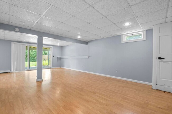 Building Photo - 103 Birch Rd