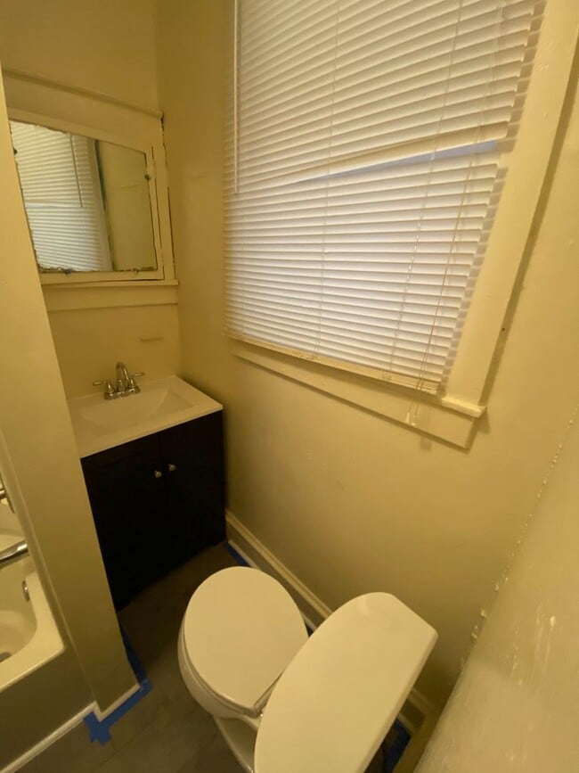 Building Photo - 809 N 4th St