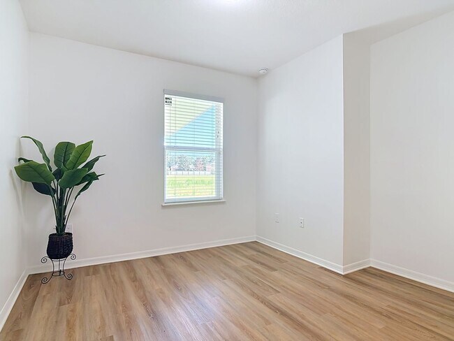 Building Photo - 221 W Fiesta Key Loop