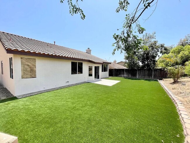 Building Photo - Charming Single-Story Home in Oceanside 3 Bedroom 2 Bath