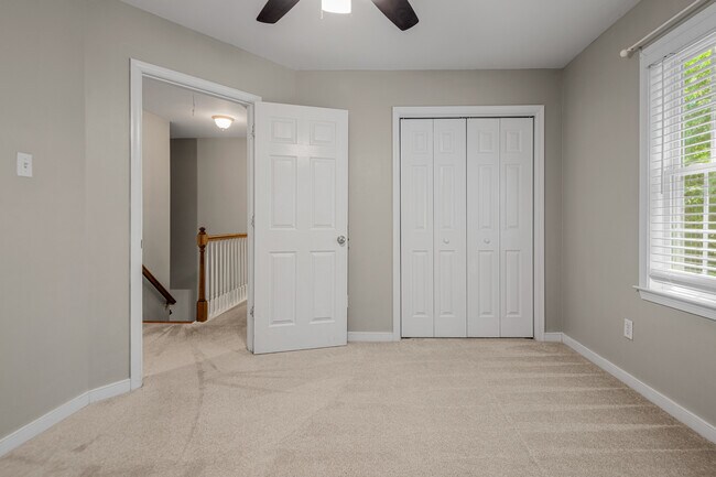 Building Photo - 3924 Liberty Point Dr