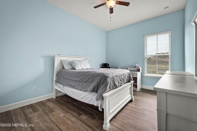 Building Photo - 1042 Southern Hills Dr