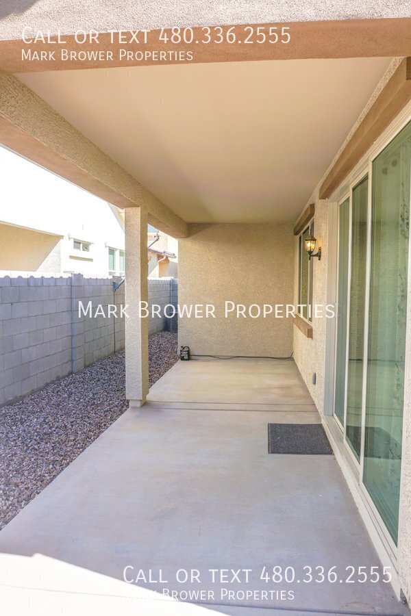 Building Photo - 1536 N Balboa-
