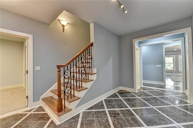 Building Photo - 8330 Royal Melbourne Way