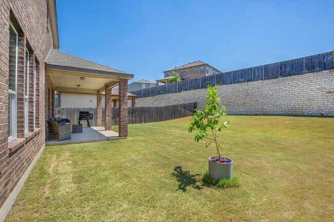 Building Photo - Spacious Home in Easton Park / McKinney Falls