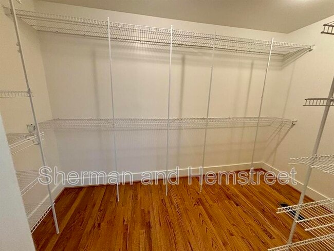 Building Photo - 2214 Kimberly Dr