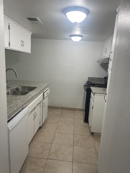 Building Photo - Stine Ridge Townhomes