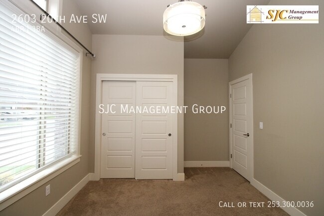 Building Photo - 2603 20th Ave SW