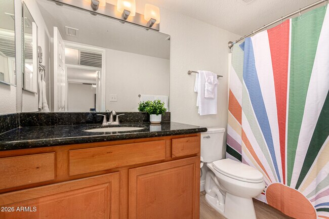 Building Photo - 5877 N Granite Reef Rd