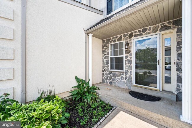 Building Photo - 713 Whitetail Cir