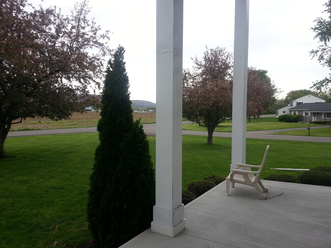 Front Porch - 200 Carpenter Rd