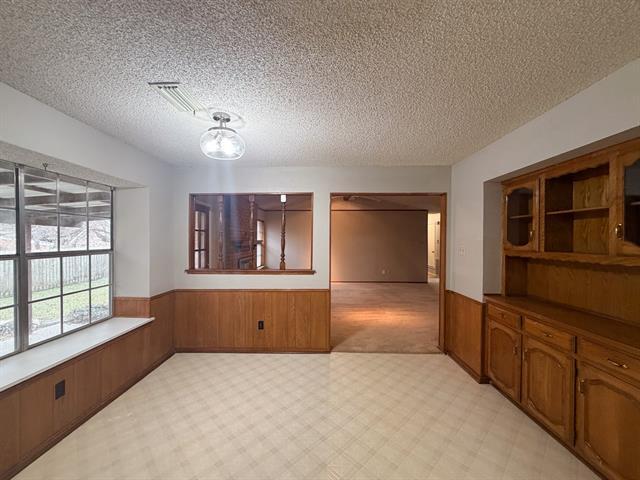 Building Photo - 1103 Scarlet Oaks Cir