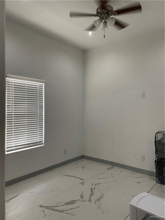 Building Photo - 26 Country Club Dr