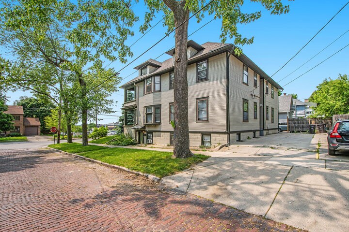 Building Photo - 456 Lafayette Ave SE