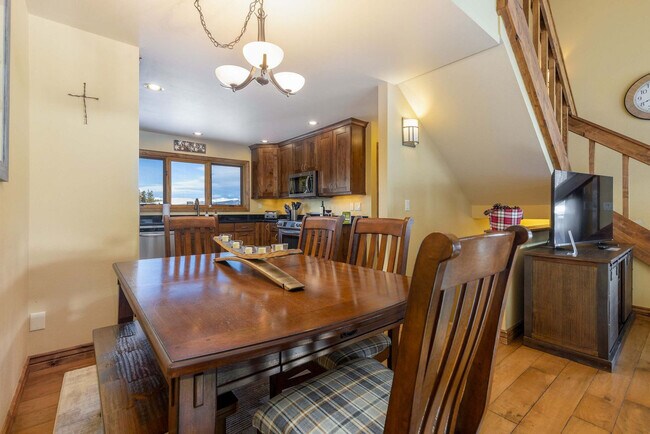 Building Photo - 157 Independence Cir