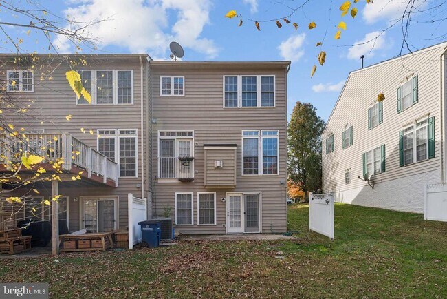 Building Photo - 12423 Falconbridge Dr