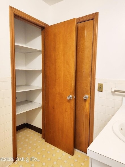 Building Photo - 16 Harold Ave