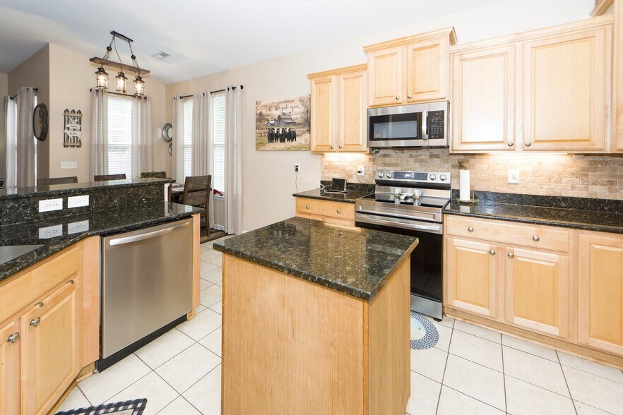 Building Photo - 2613 Spivey Ct