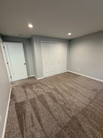 Building Photo - 518 N 350 E