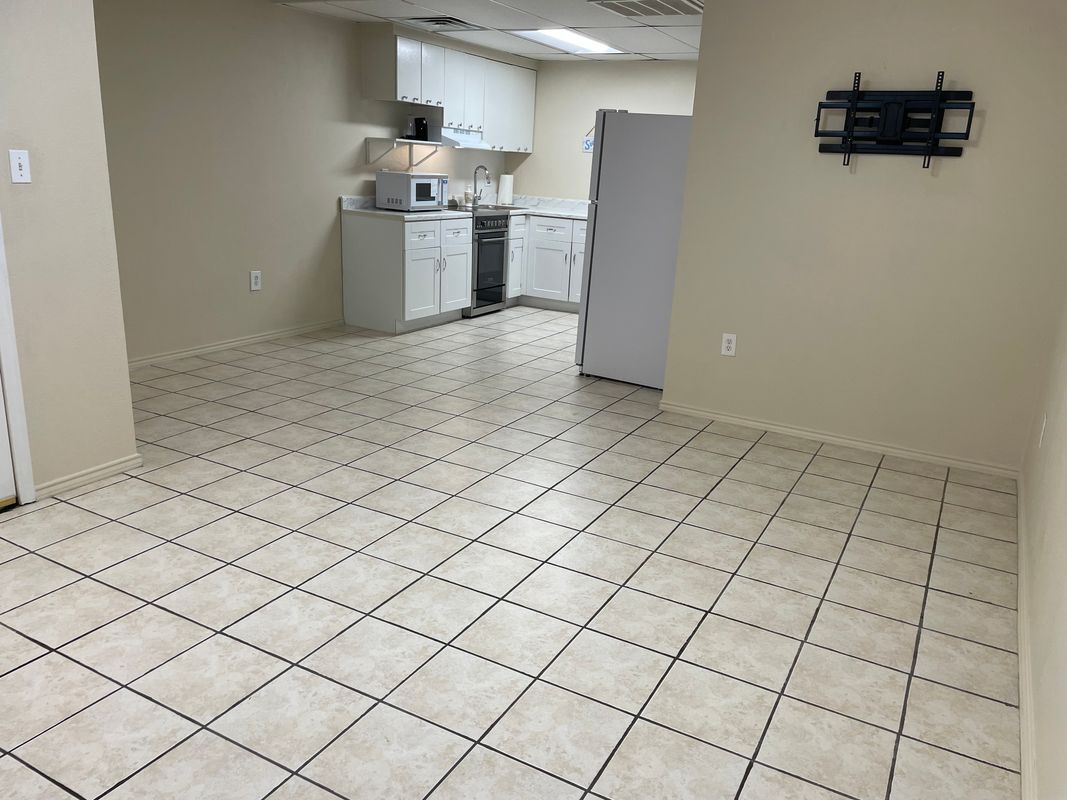 Building Photo - 5712 Padre Blvd